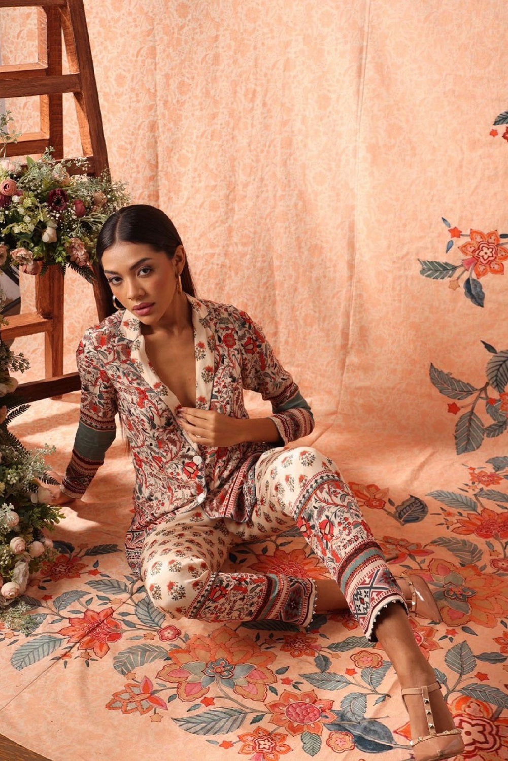 Floral Print Blazer With Tapered Pant