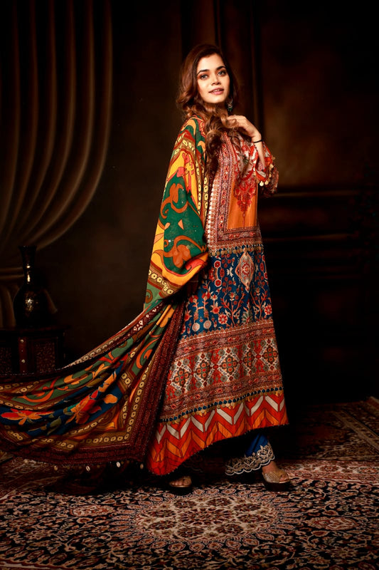 A line orang kurta & blue pant border with arabic Dupatta.