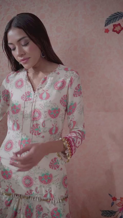 Kurti With Draped Lungi